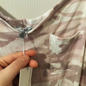 Brand new with tags! 💕